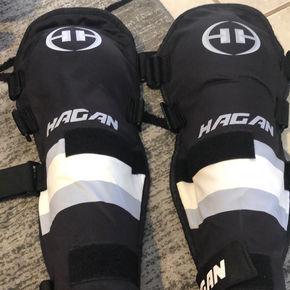HAGAN HOCKEY SHIN PADS 14”
